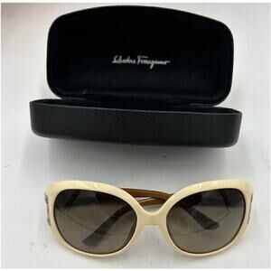 Salvatore Ferragamo | Accessories | Nwt Ferragamo Sunglasses  display picture 3